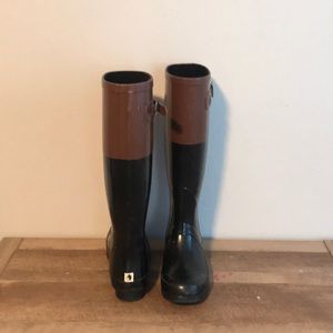 Rain boots